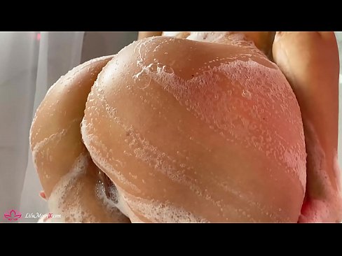 ❤️ Morena se masturba el coño con un vibrador hasta alcanzar un intenso orgasmo en la ducha Video de porno en es.passiveincome1.ru ❌️